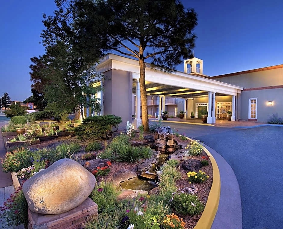 Case Study: How Hilton Santa Fe Transformed Hotel Operations with FPG